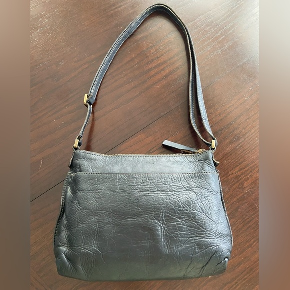 FOSSIL Classic Black Leather Vickery Crossbody Purse Bag with Adjustable Strap - Picture 4 of 11